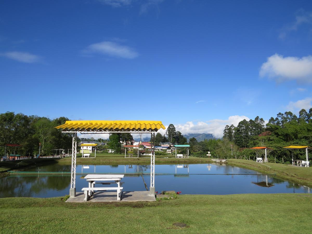 Finca Recreacional Marcelandia Санта Роса де Кабал Екстериор снимка